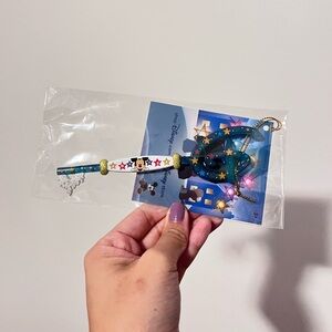 3/$20 ☀️ Christmas 2020 Disney Store Collectible Key